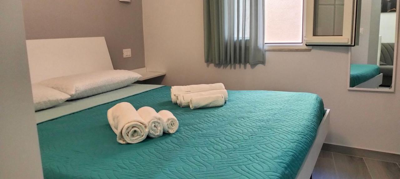 취아카 Le Vie Del Centro B&B 외부 사진