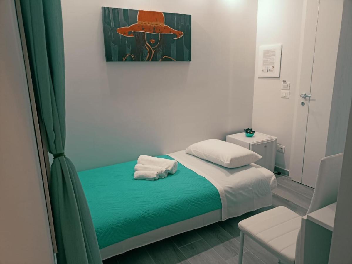 취아카 Le Vie Del Centro B&B 외부 사진